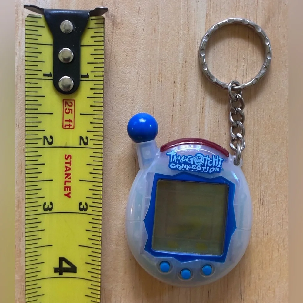 2004 Tamagotchi Connection V4 White, Clear, Working, With New Battery